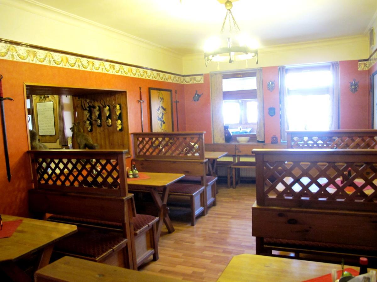 Hotel U Lisky Hostka  Екстериор снимка