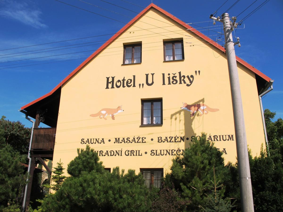 Hotel U Lisky Hostka  Екстериор снимка