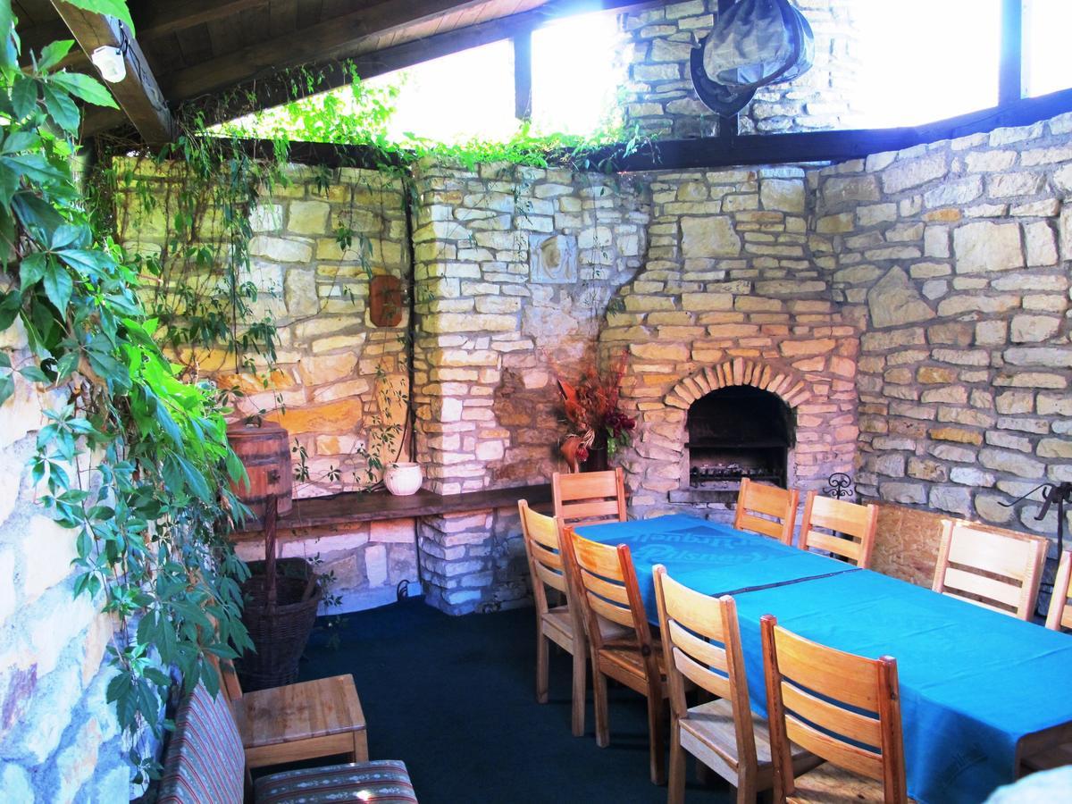 Hotel U Lisky Hostka  Екстериор снимка